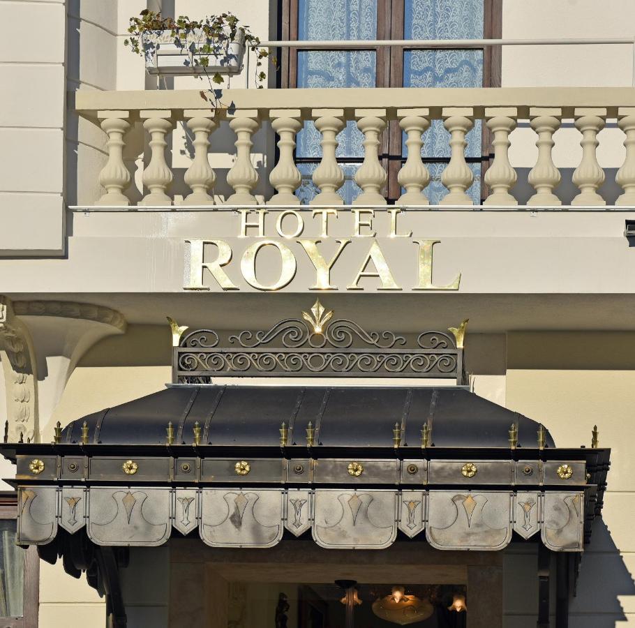 Royal Hotel Várna Kültér fotó